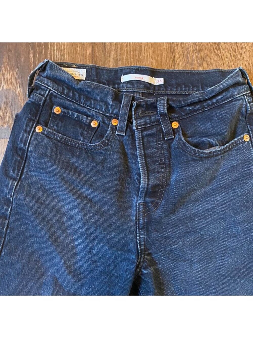 Levis high-waisted straight leg black jeans